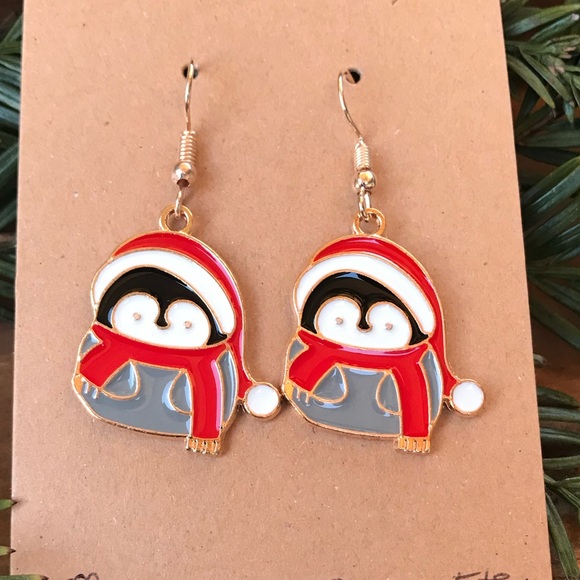 Christmas Penguin Earrings NWOT - Picture 2 of 3